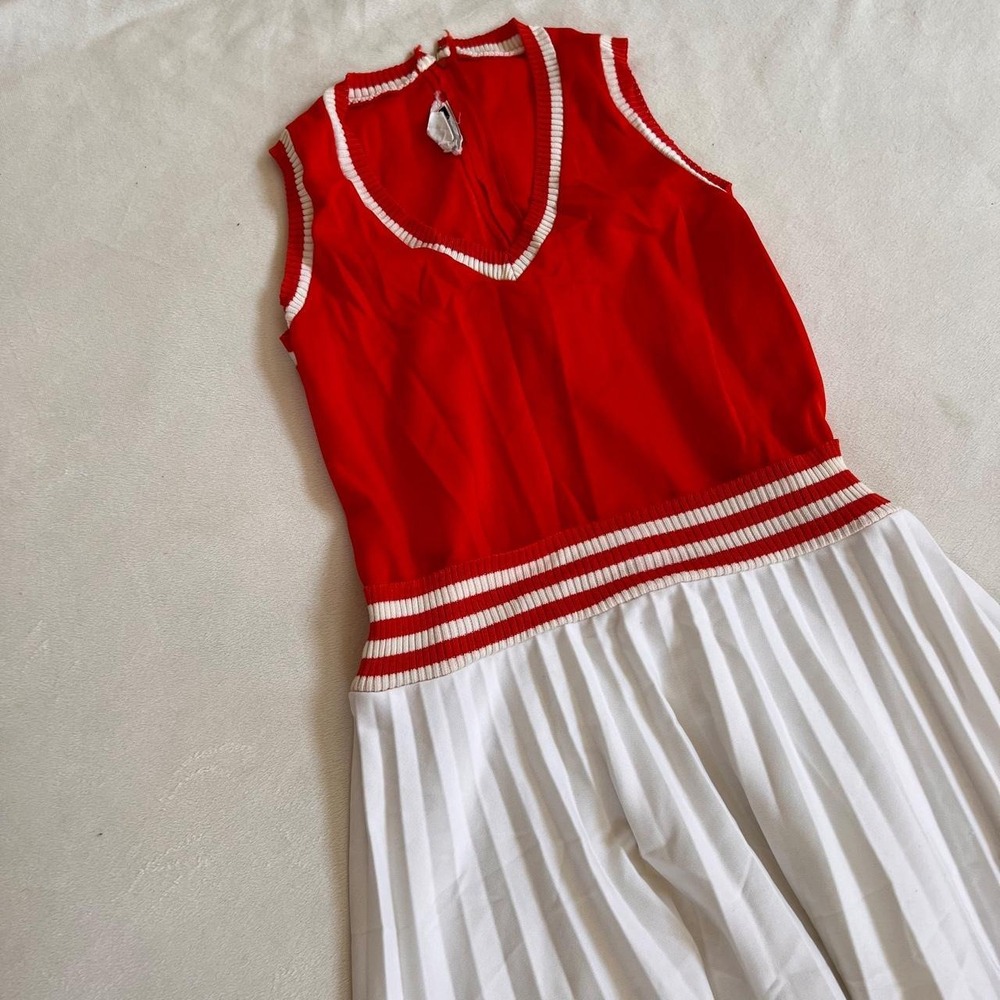 ✨True Vintage ✨ Red and white striped dress with white pleated skirt lettergirl - Picture 2 of 7